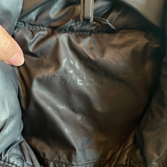 Michael Kors black down jacket size S - Picture 3 of 15